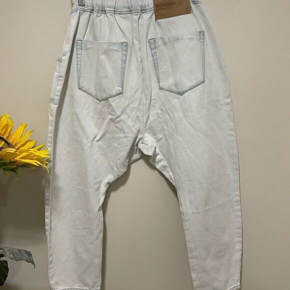 NWT Free People One Teaspoon Brando
Shabby Kingpins
Light blue jeans size XS - Picture 11 of 11